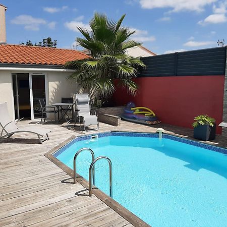 Studio Independant Chez L'Habitant Avec Piscine Et Cuisine Exterieures La Rochelle  Luaran gambar