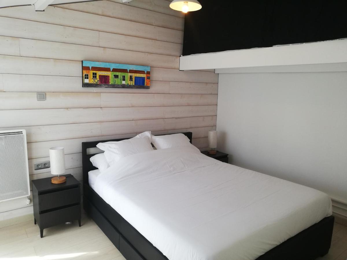 Studio Independant Chez L'Habitant Avec Piscine Et Cuisine Exterieures La Rochelle  Luaran gambar