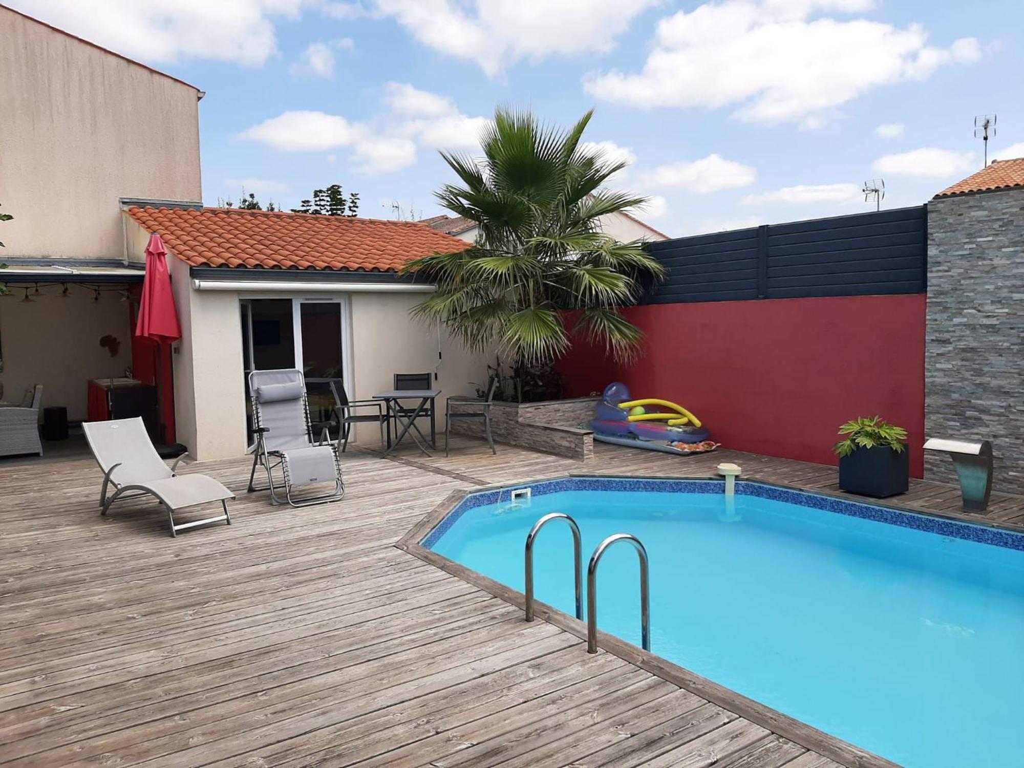 Studio Independant Chez L'Habitant Avec Piscine Et Cuisine Exterieures La Rochelle  Luaran gambar